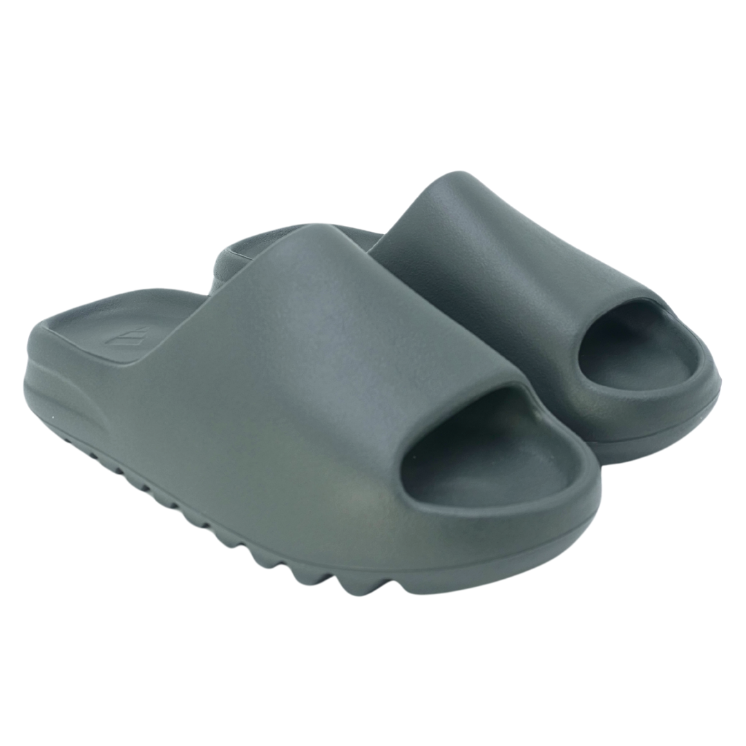 Yeezy Slide Dark Onyx