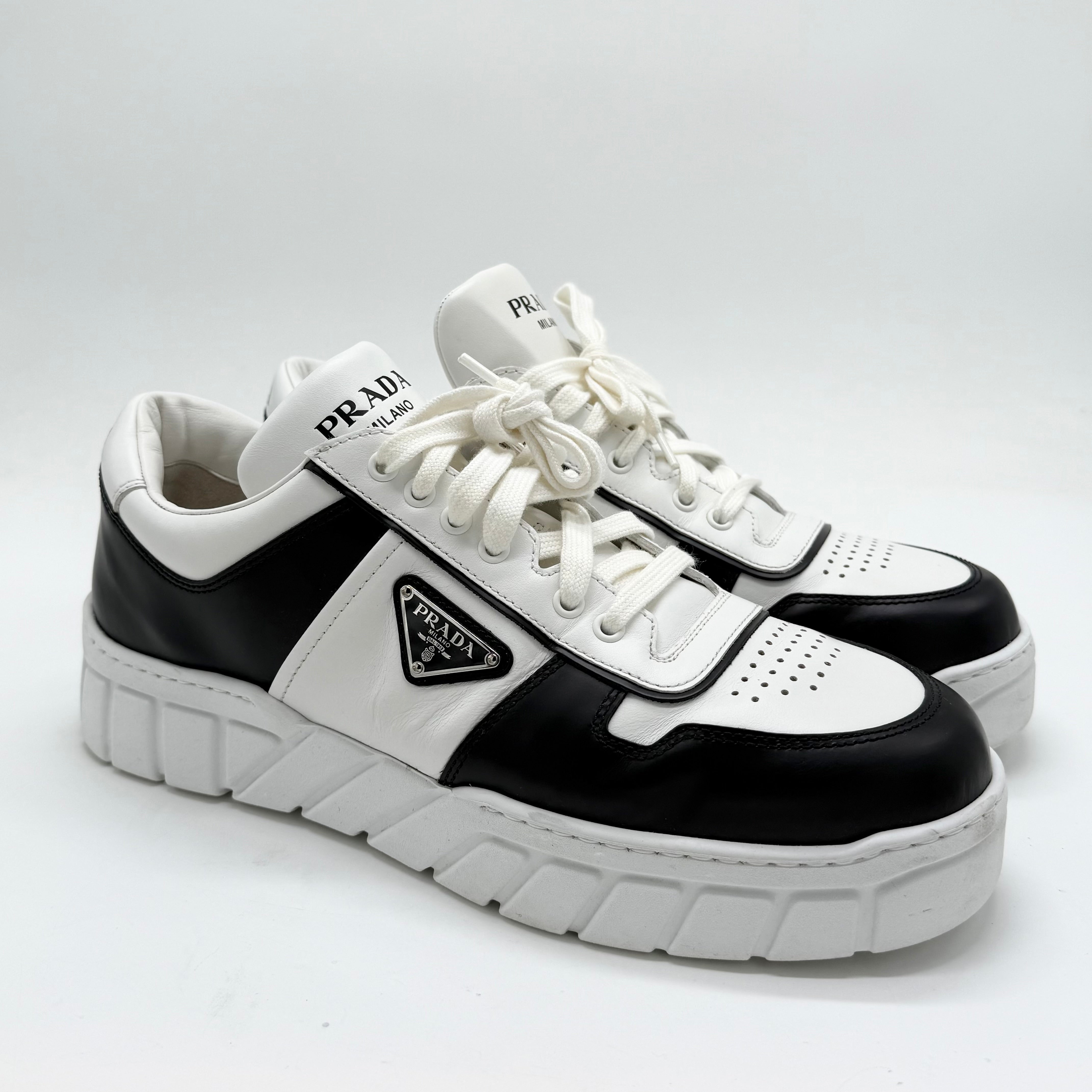 Prada Milano Sneakers EU 44 1/3