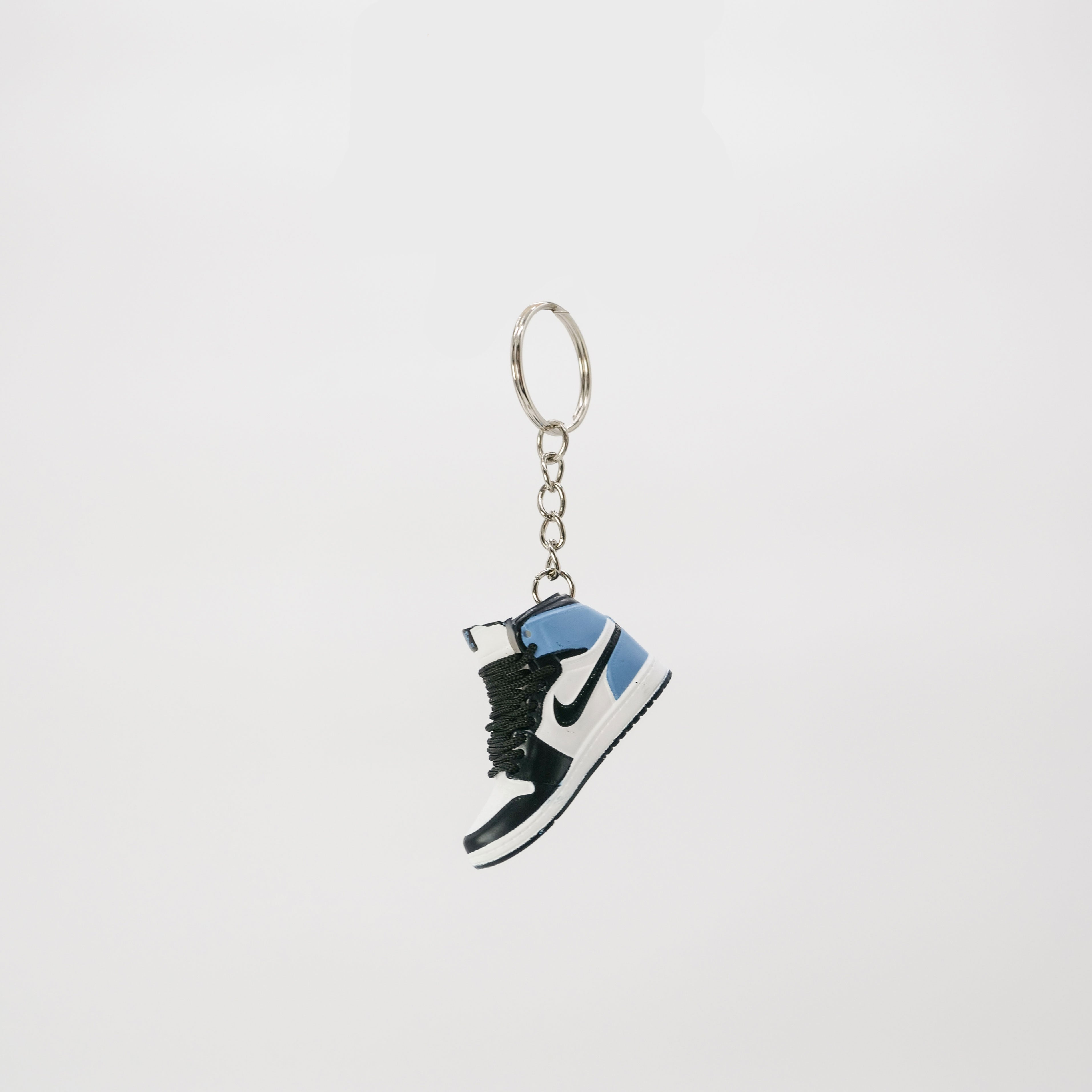 Sneaker keychain - Nike Jordan 1 Obsidian UNC