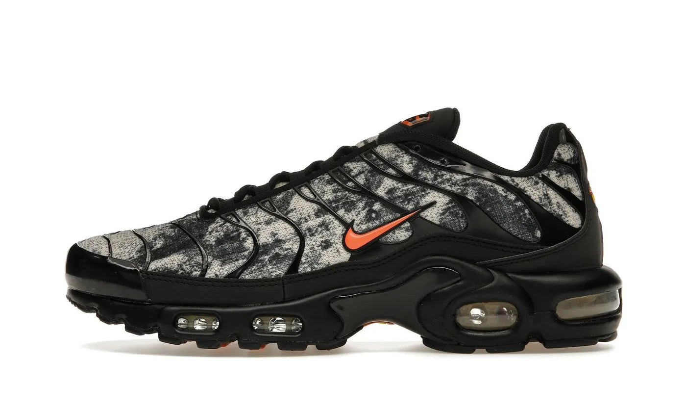 Air Max Plus Camo Black Safety Orange - FV6913-001